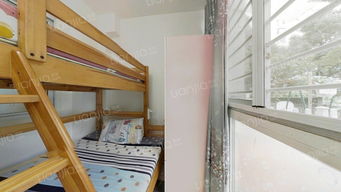 湖東奧體地段,一樓帶大花園,小三房,房東移房售房