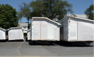 美國(guó)老舊移動(dòng)房公園遭大批拆除,低收入者面臨無(wú)家可歸風(fēng)險(xiǎn)